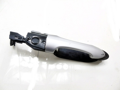 KLAMKA ZEWNĘTRZNA PRAWY TYŁ FORD FOCUS MK1 LIFT KLAMKA ZEWNĘTRZNA PRAWY TYŁ FORD FOCUS MK1 LIFT