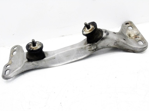 PODUSZKA SKRZYNI BMW E36 1.8 8V PODUSZKA SKRZYNI BMW E36 1.8 8V