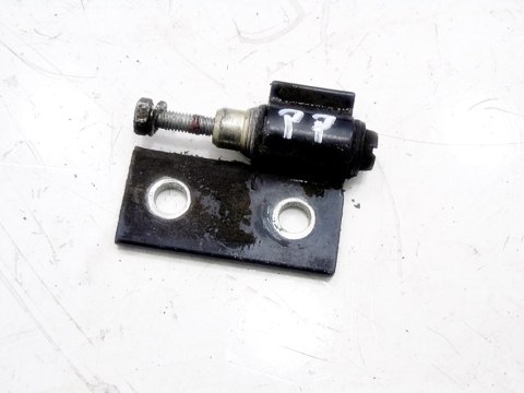 ZAWIAS DRZWI PRAWY PRZÓD BMW E36 5D SEDAN ZAWIAS DRZWI PRAWY PRZÓD BMW E36 5D SEDAN