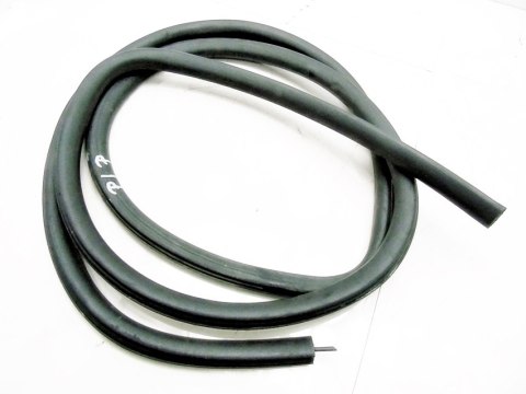 USZCZELKA DRZWI PRAWY PRZÓD FORD FOCUS MK1 USZCZELKA DRZWI PRAWY PRZÓD FORD FOCUS MK1