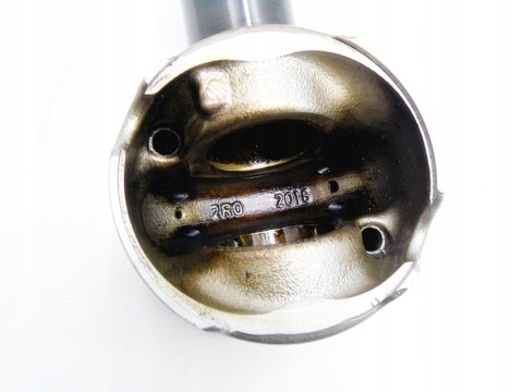 TŁOK 2.0 D B47D20A BMW F10 F20 F30 F31 F34 F25 X5 TŁOK 2.0 D B47D20A BMW F10 F20 F30 F31 F34 F25 X5