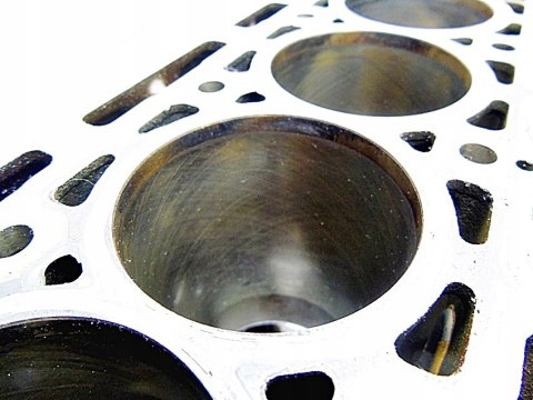 BLOK D4F 1.2 16V T TCE CLIO III MODUS TWINGO II BLOK D4F 1.2 16V T TCE CLIO III MODUS TWINGO II