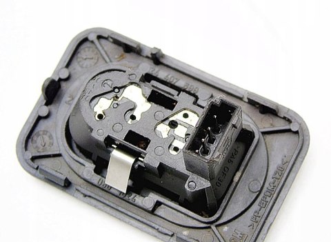 PRZEŁĄCZNIK SZYBY PRAWY PRZÓD OPEL CORSA C 3D PRZEŁĄCZNIK SZYBY PRAWY PRZÓD OPEL CORSA C 3D