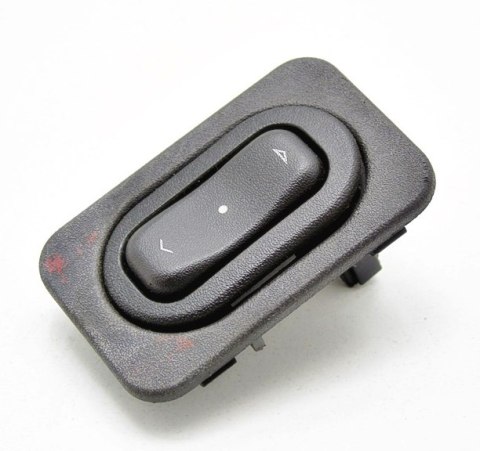PRZEŁĄCZNIK SZYBY PRAWY PRZÓD OPEL CORSA C 3D PRZEŁĄCZNIK SZYBY PRAWY PRZÓD OPEL CORSA C 3D