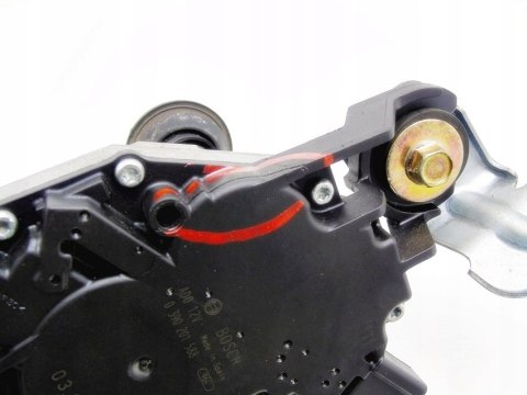 SILNIK WYCIERACZKI TYŁ KLAPY MAZDA 3 HB 03-09r SILNIK WYCIERACZKI TYŁ KLAPY MAZDA 3 HB 03-09r