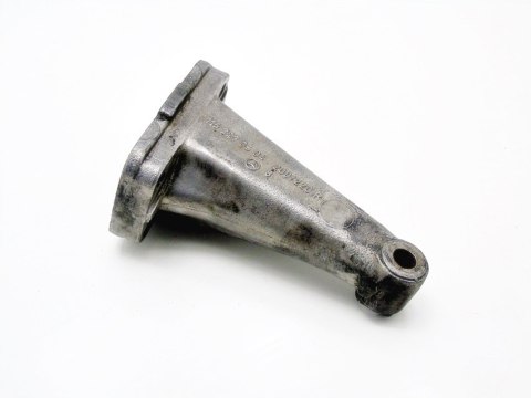 ŁAPA SILNIKA 2.0 2.2 D 200D MERCEDES W115 OM615 ŁAPA SILNIKA 2.0 2.2 D 200D MERCEDES W115 OM615