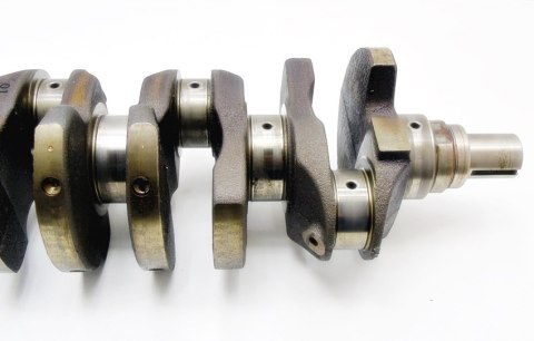 WAŁ KORBOWY FP01 1.8 1.9 16V PREMACY 626 323 F S WAŁ KORBOWY FP01 1.8 1.9 16V PREMACY 626 323 F S