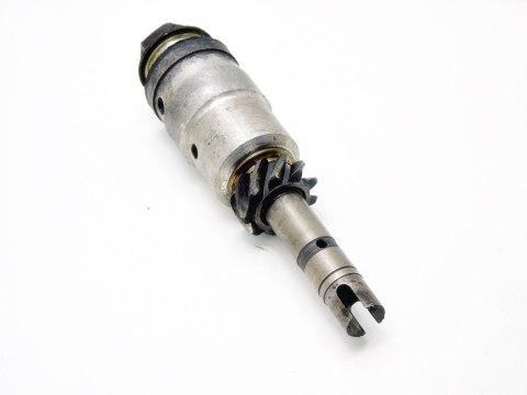 WAŁEK NAPĘD POMPY 2.0 D 200D MERCEDES W115 OM615 WAŁEK NAPĘD POMPY 2.0 D 200D MERCEDES W115 OM615