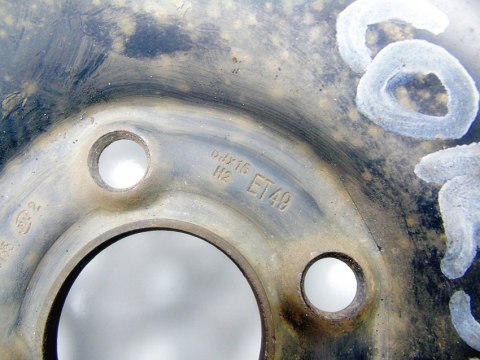 FELGA STALOWA 15 " ET49 CORSA C ASTRA VECTRA FELGA STALOWA 15 " ET49 CORSA C ASTRA VECTRA