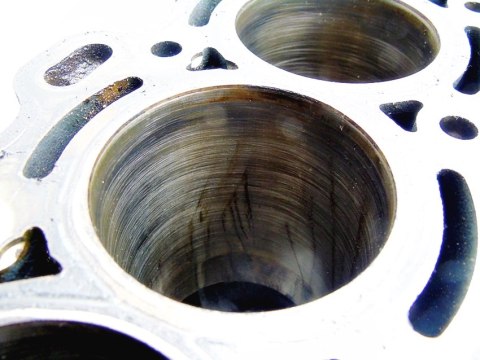 BLOK SILNIKA 1.0 16V VVTI TOYOTA YARIS 1SZ BLOK SILNIKA 1.0 16V VVTI TOYOTA YARIS 1SZ