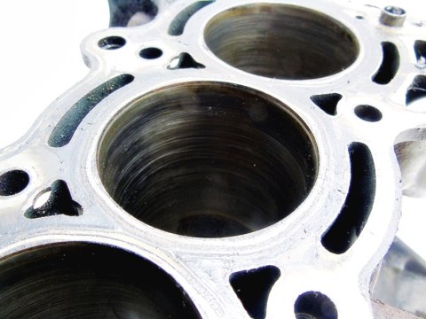 BLOK SILNIKA 1.0 16V VVTI TOYOTA YARIS 1SZ BLOK SILNIKA 1.0 16V VVTI TOYOTA YARIS 1SZ