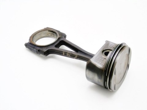 TŁOK KORBOWÓD 1.0 12V CORSA C D AGILA WAGON R TŁOK KORBOWÓD 1.0 12V CORSA C D AGILA WAGON R