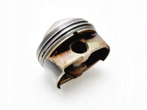 TŁOK 8240 2.0 16V FSI AUDI A4 B6 TŁOK 8240 2.0 16V FSI AUDI A4 B6