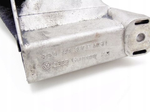 ŁAPA SILNIKA 1.9 TDI PASSAT B5 AUDI A4 8D0199307P ŁAPA SILNIKA 1.9 TDI PASSAT B5 AUDI A4 8D0199307P