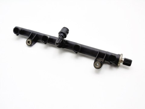 LISTWA WTRYSKOWA 1.8 TS ALFA 145 146 156 GTV SPIDE LISTWA WTRYSKOWA 1.8 TS ALFA 145 146 156 GTV SPIDE