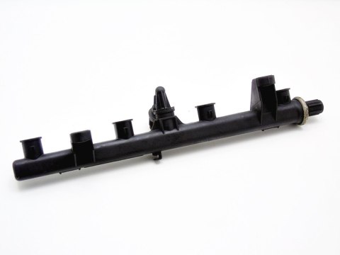 LISTWA WTRYSKOWA 1.8 TS ALFA 145 146 156 GTV SPIDE LISTWA WTRYSKOWA 1.8 TS ALFA 145 146 156 GTV SPIDE