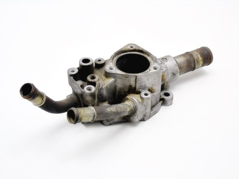 OBUDOWA TERMOSTATU KRÓCIEC WODY 1.5 16V ALMERA N16 OBUDOWA TERMOSTATU KRÓCIEC WODY 1.5 16V ALMERA N16