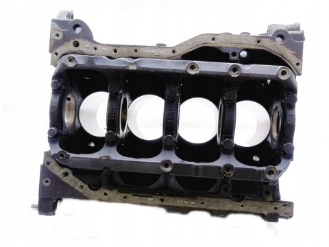 BLOK 4G69 2.4 16V GRANDIS ECLIPSE GALANT OUTLANDER BLOK 4G69 2.4 16V GRANDIS ECLIPSE GALANT OUTLANDER