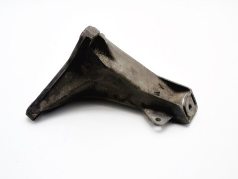 ŁAPA MOCOWANIE SILNIKA 1.6 8V PASSAT B5 AUDI A4 B5 ŁAPA MOCOWANIE SILNIKA 1.6 8V PASSAT B5 AUDI A4 B5