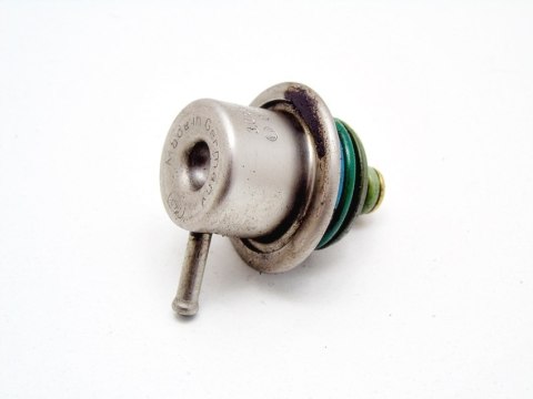 ZAWÓR LISTWY PALIWA 1.6 16V ASTRA VECTRA B ZAFIRA ZAWÓR LISTWY PALIWA 1.6 16V ASTRA VECTRA B ZAFIRA