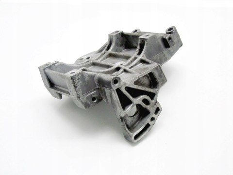 ŁAPA WSPORNIK SILNIKA 1.8 20V PASSAT AUDI A4 A6 ŁAPA WSPORNIK SILNIKA 1.8 20V PASSAT AUDI A4 A6