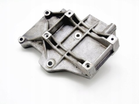 ŁAPA WSPORNIK SILNIKA 1.8 20V PASSAT AUDI A4 A6 ŁAPA WSPORNIK SILNIKA 1.8 20V PASSAT AUDI A4 A6
