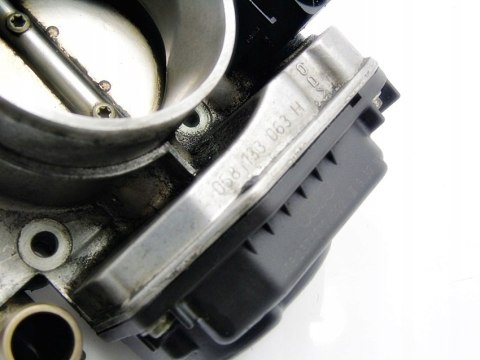 PRZEPUSTNICA 058133063H 1.8 20V PASSAT AUDI A4 A6 PRZEPUSTNICA 058133063H 1.8 20V PASSAT AUDI A4 A6