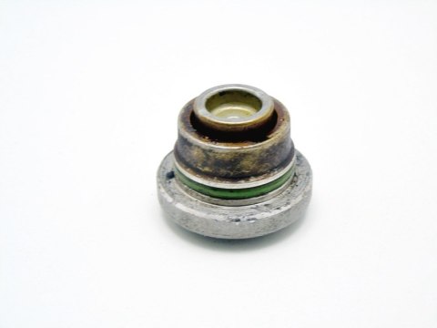 ZAŚLEPKA BLOKU 058103703 1.8 20V PASSAT AUDI A4 A6 ZAŚLEPKA BLOKU 058103703 1.8 20V PASSAT AUDI A4 A6