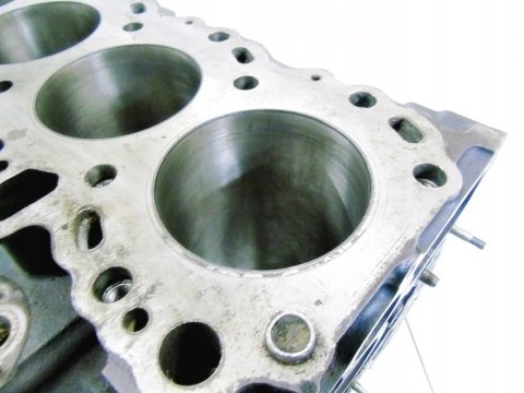 BLOK SILNIKA 2.5 D4D HILUX VI VII HIACE V IV DYNA BLOK SILNIKA 2.5 D4D HILUX VI VII HIACE V IV DYNA