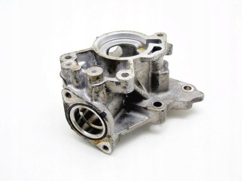 OBUDOWA VACUM POMPY 2.5 16V MAZDA 6 CX-5 CX5 OBUDOWA VACUM POMPY 2.5 16V MAZDA 6 CX-5 CX5