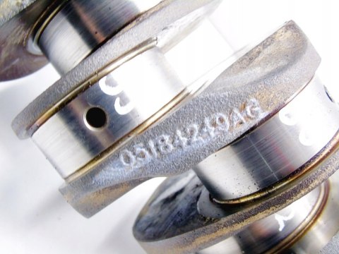 WAŁ KORBOWY 3.6 VOYAGER CHEROKEE CHARGER 300C WAŁ KORBOWY 3.6 VOYAGER CHEROKEE CHARGER 300C