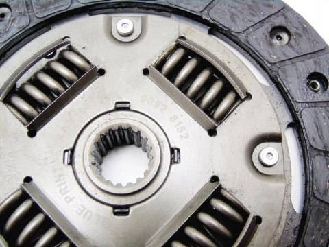 SPRZĘGŁO TARCZA DOCISK 1.4 8V MPI SKODA FABIA I SPRZĘGŁO TARCZA DOCISK 1.4 8V MPI SKODA FABIA I