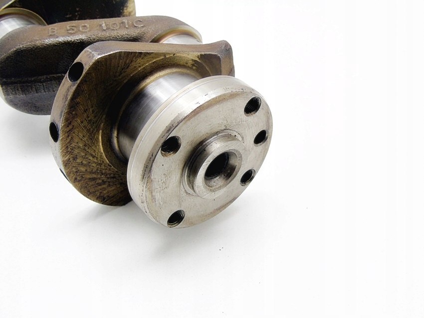 WAŁ KORBOWY 1.3 8V MPI SKODA FELICIA FAVORIT WAŁ KORBOWY 1.3 8V MPI SKODA FELICIA FAVORIT