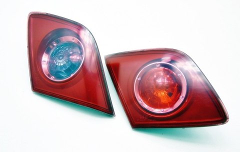 LAMPY LAMPA TYŁ KOMPLET Z KLAPY MAZDA 3 HB 2004 LAMPY LAMPA TYŁ KOMPLET Z KLAPY MAZDA 3 HB 2004