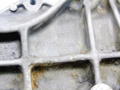 ŁAPA WSPORNIK KOMPRESORA 1.6 16V TS ALFA 147 156 ŁAPA WSPORNIK KOMPRESORA 1.6 16V TS ALFA 147 156