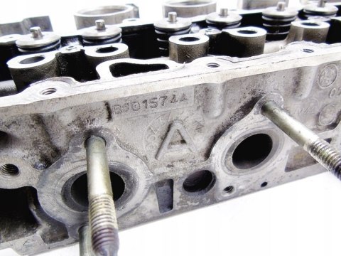 GŁOWICA 1.4 HDI 206 C2 C3 307 207 1007 XSARA GŁOWICA 1.4 HDI 206 C2 C3 307 207 1007 XSARA