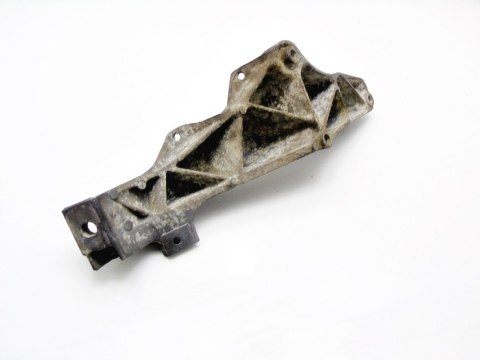 ŁAPA WSPORNIK SILNIKA 1.6 8V BMW 3 E46 E36 316 ŁAPA WSPORNIK SILNIKA 1.6 8V BMW 3 E46 E36 316