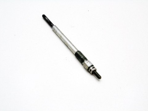 ŚWIECA ŻAROWA 1.4 HDI 206 C2 C3 307 207 1007 XSARA ŚWIECA ŻAROWA 1.4 HDI 206 C2 C3 307 207 1007 XSARA