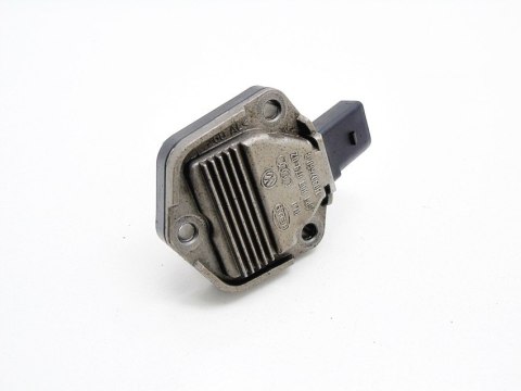 CZUJNIK OLEJU 2.4 V6 AUDI A4 B6 A6 C5 BDV CZUJNIK OLEJU 2.4 V6 AUDI A4 B6 A6 C5 BDV
