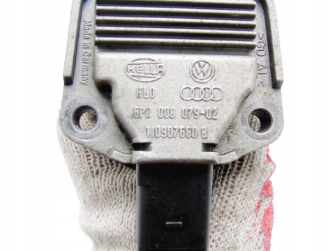CZUJNIK OLEJU 2.4 V6 AUDI A4 B6 A6 C5 BDV CZUJNIK OLEJU 2.4 V6 AUDI A4 B6 A6 C5 BDV