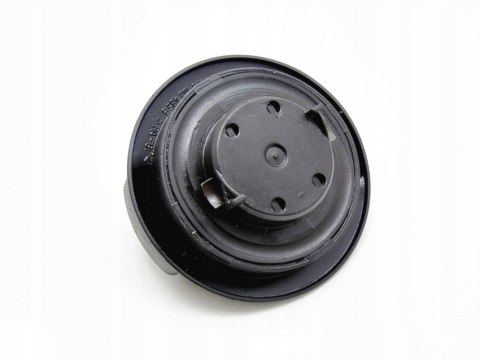 KOREK WLEWU OLEJU 2.4 V6 AUDI A4 B6 A6 C5 BDV KOREK WLEWU OLEJU 2.4 V6 AUDI A4 B6 A6 C5 BDV