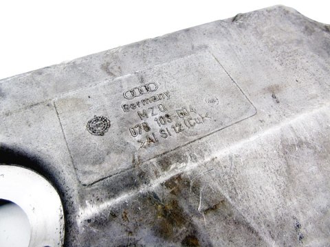 MISKA OLEJU 2.4 V6 AUDI A4 B6 A6 C5 BDV 078103604A MISKA OLEJU 2.4 V6 AUDI A4 B6 A6 C5 BDV 078103604A