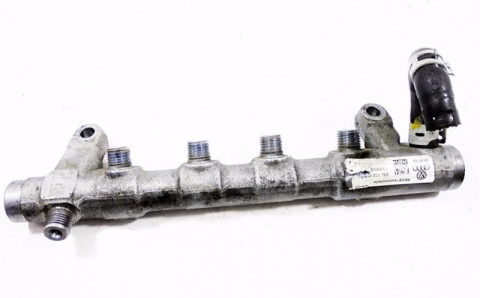 LISTWA WTRYSK 2.0 TDI AUDI Q3 VW PASSAT CC SHARAN LISTWA WTRYSK 2.0 TDI AUDI Q3 VW PASSAT CC SHARAN