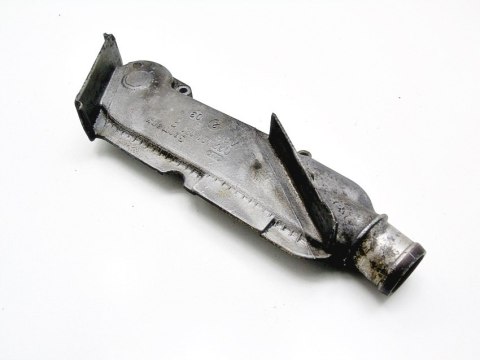 OBUDOWA TERMOSTATU 4.2 V8 AUDI A8 D3 SPYKER C8 OBUDOWA TERMOSTATU 4.2 V8 AUDI A8 D3 SPYKER C8