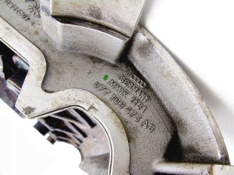 POKRYWA ZAWORÓW 4.2 V8 AUDI A8 D3 SPYKER C8 POKRYWA ZAWORÓW 4.2 V8 AUDI A8 D3 SPYKER C8