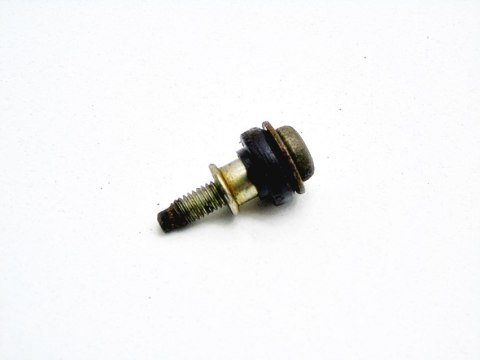 ŚRUBA POKRYWY ZAWORÓW 4.2 V8 AUDI A8 D3 SPYKER C8 ŚRUBA POKRYWY ZAWORÓW 4.2 V8 AUDI A8 D3 SPYKER C8