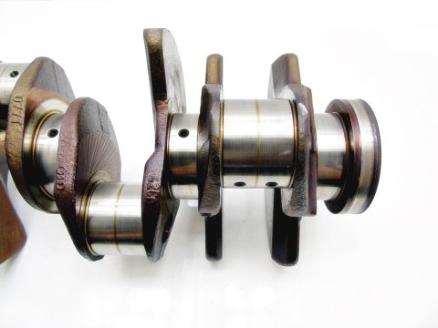 WAŁ KORBOWY 077T 4.2 V8 AUDI A8 D3 SPYKER C8 WAŁ KORBOWY 077T 4.2 V8 AUDI A8 D3 SPYKER C8