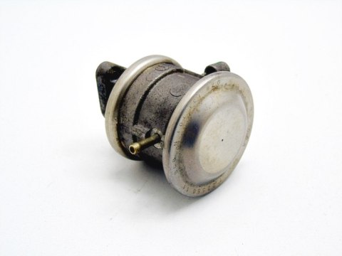 ZAWÓR EGR 078131101N 4.2 V8 AUDI A8 D3 SPYKER C8 ZAWÓR EGR 078131101N 4.2 V8 AUDI A8 D3 SPYKER C8