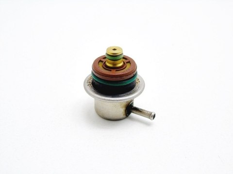ZAWÓR LISTWY PALIWA 4.2 V8 AUDI A8 D3 SPYKER C8 ZAWÓR LISTWY PALIWA 4.2 V8 AUDI A8 D3 SPYKER C8
