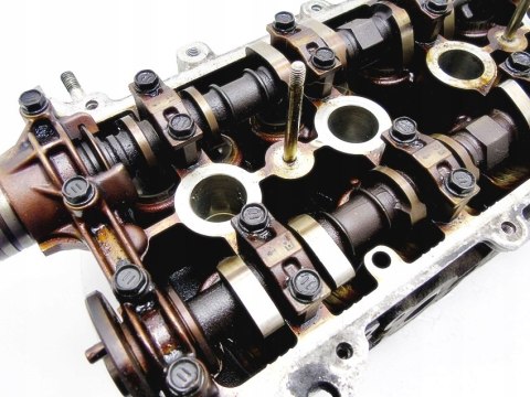 GŁOWICA WAŁKI 1.0 16V VVTI TOYOTA YARIS I 1SZ GŁOWICA WAŁKI 1.0 16V VVTI TOYOTA YARIS I 1SZ